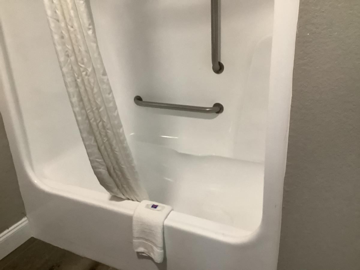 6-memphis, Tn - East Hotel