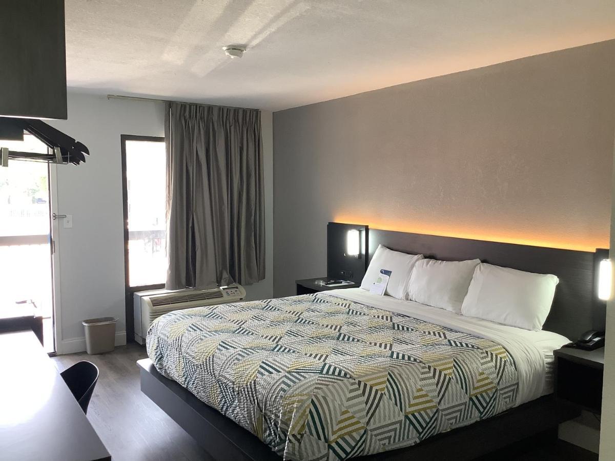 Hotel 6-memphis, Tn - East 2*