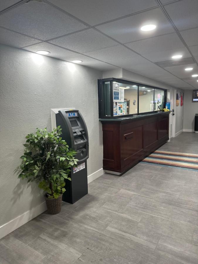 6-memphis, Tn - East Hotel